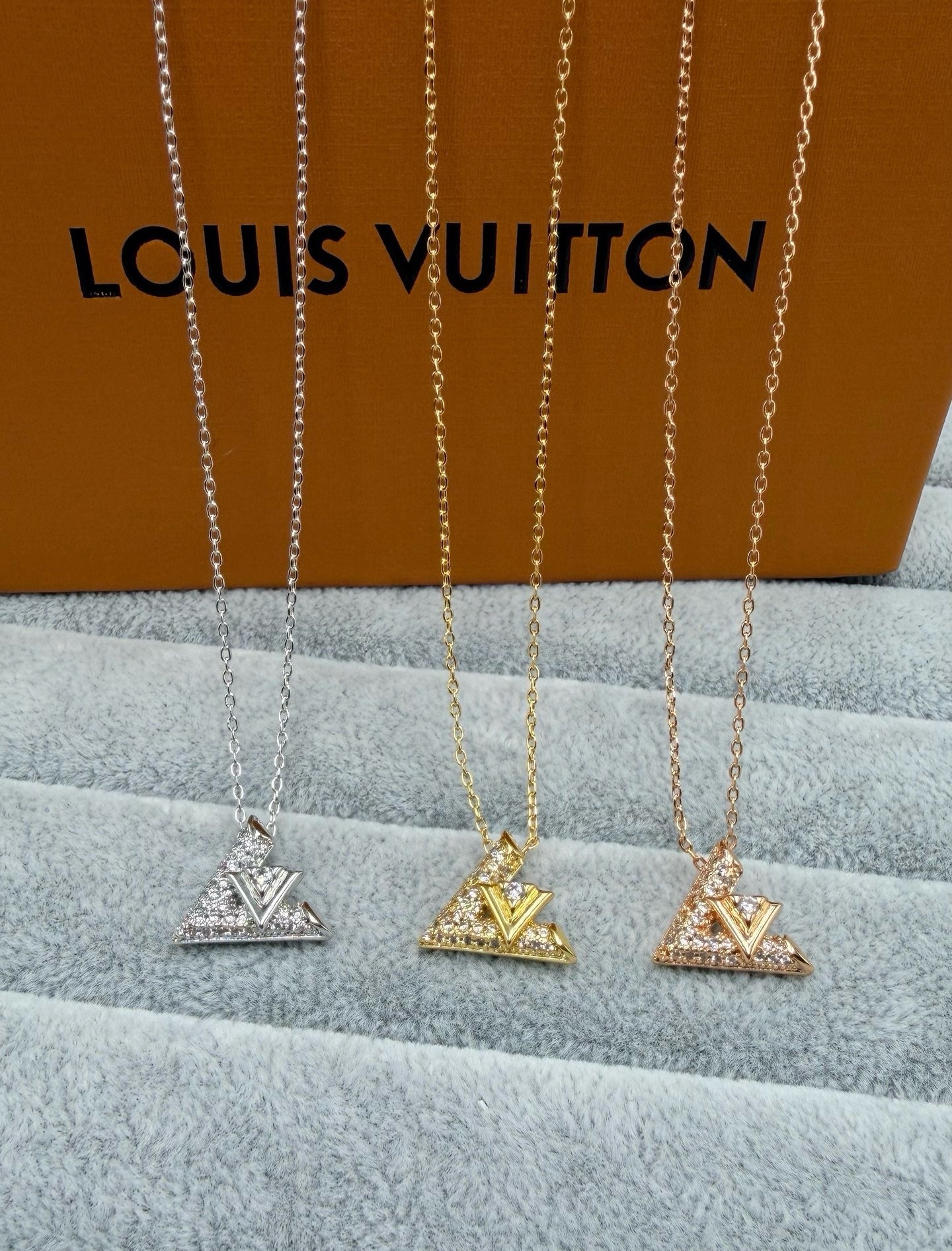 LVV Necklace