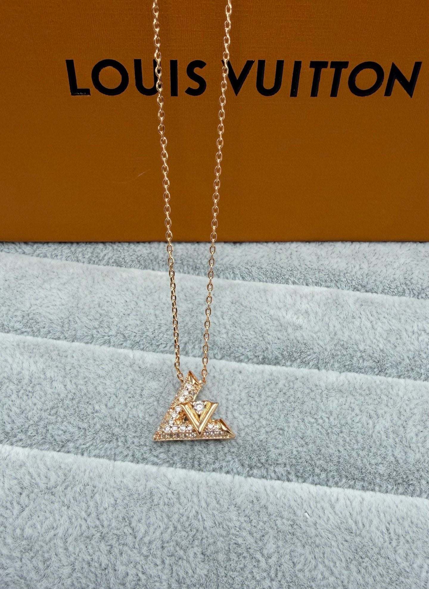 LVV Necklace