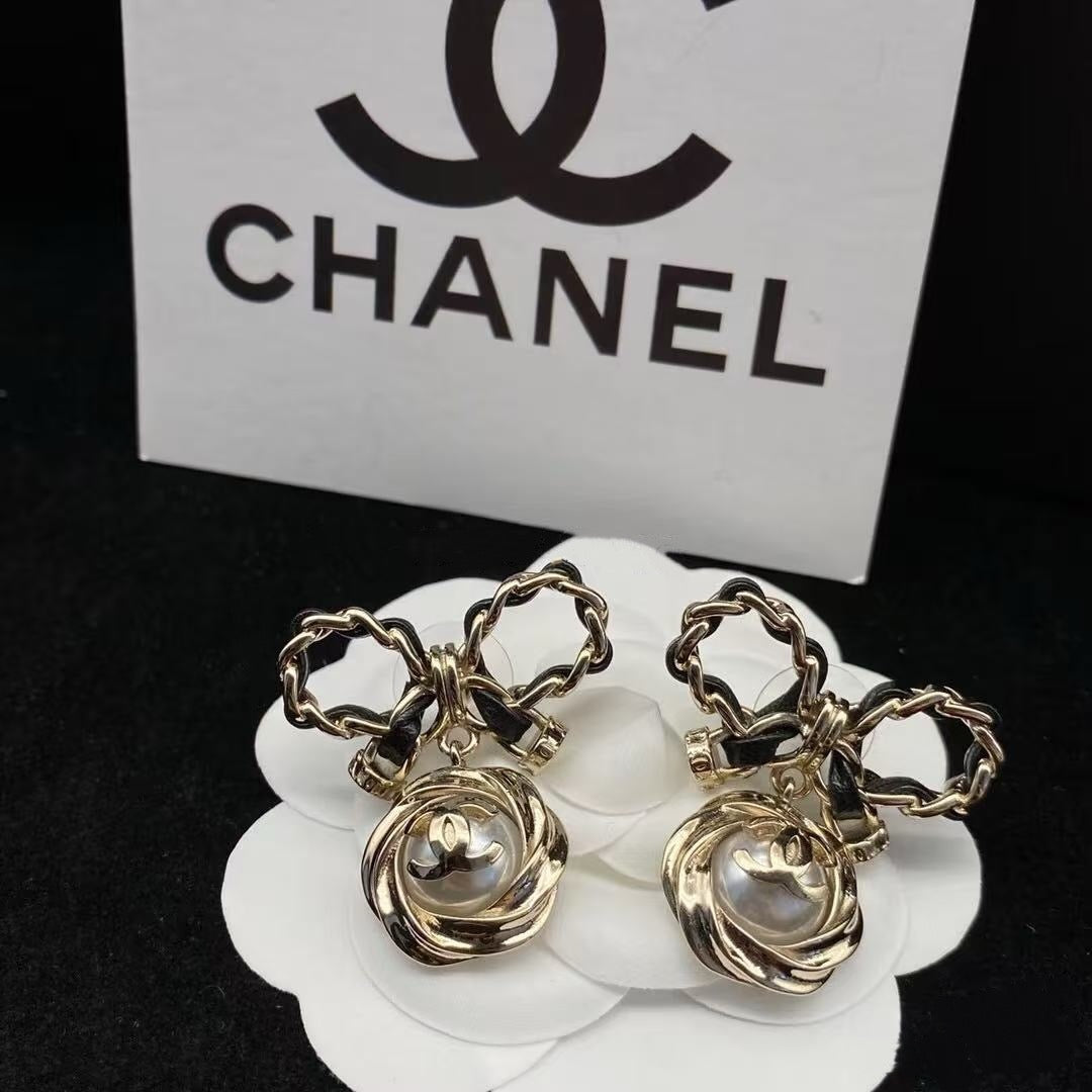 CN Bow Earring