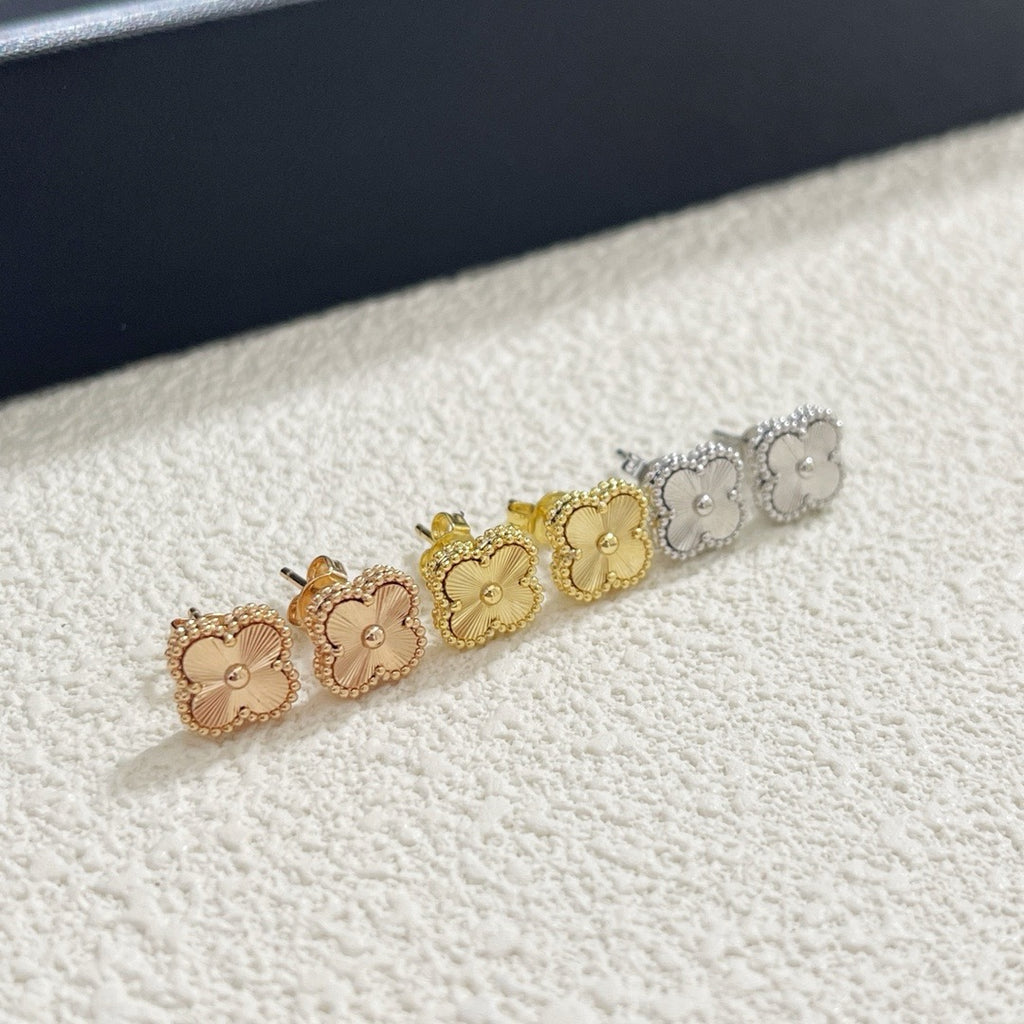 Clover Flower Stud