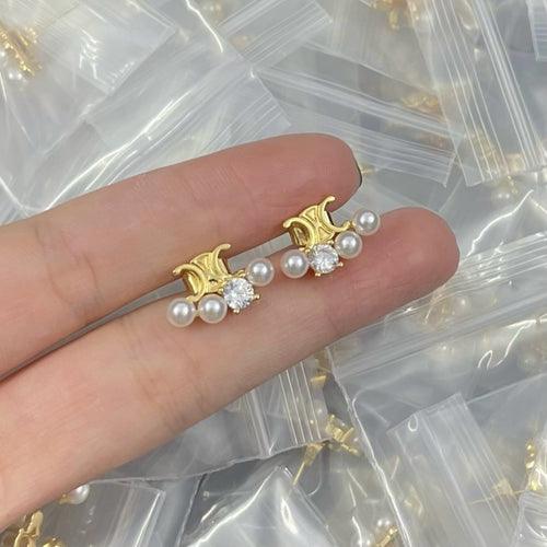 CD Pearl Studs