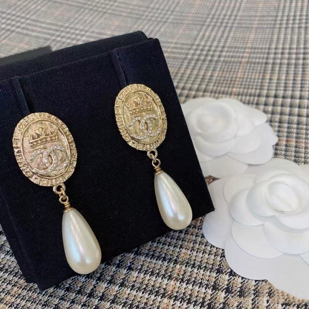 CN Pearl Earing