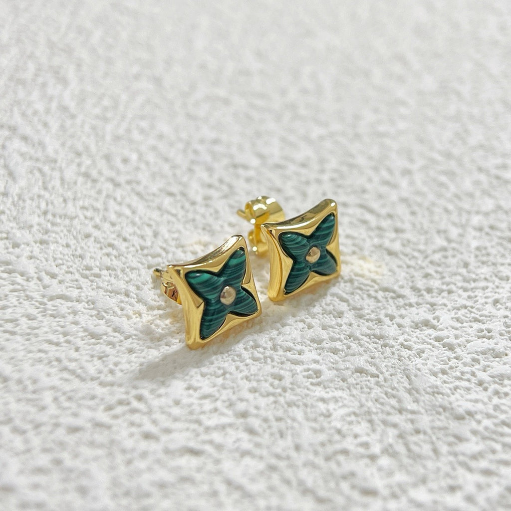 LVV Flower Studs -2