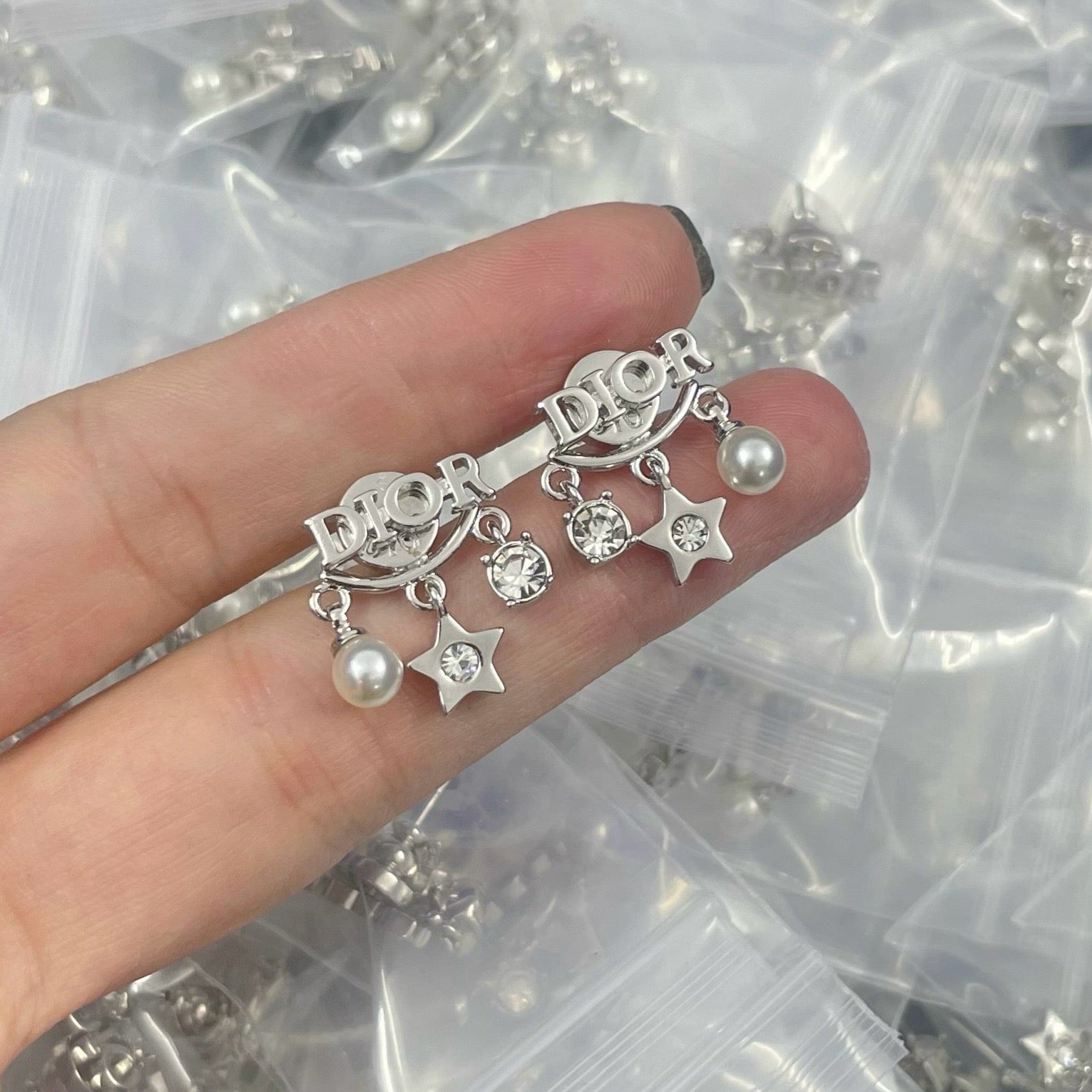 DD Star Earrings