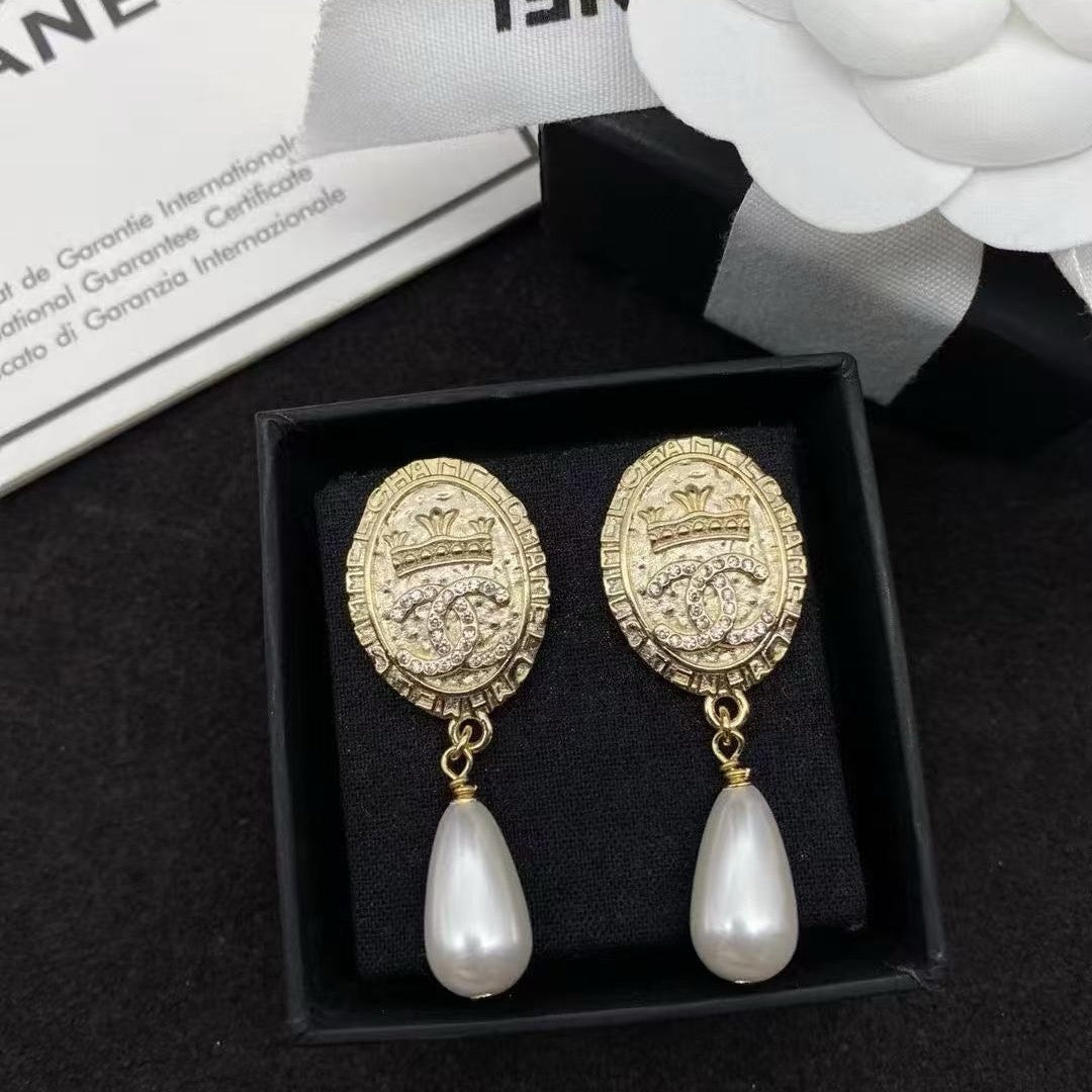 CN Pearl Earing